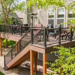 composite-decking-with-railing-and-stairs-to-patio